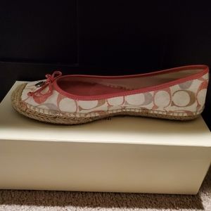 Womans size 10 flats